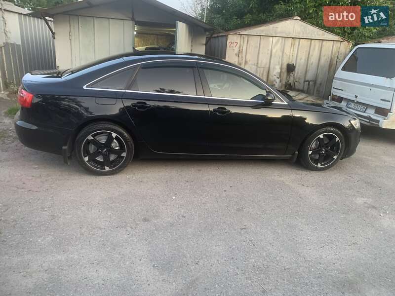 Седан Audi A6 2012 в 
