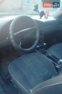 Седан Audi A6 1996 в Глухові