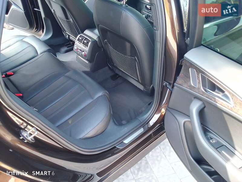 Седан Audi A6 2018 в Новояворовске