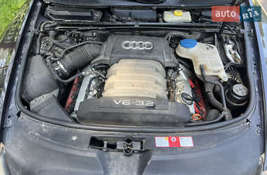 Седан Audi A6 2004 в 