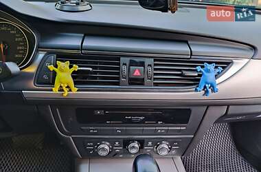 Седан Audi A6 2015 в 