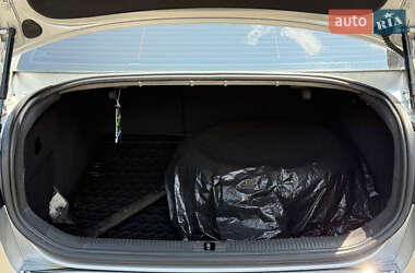 Седан Audi A6 2010 в 