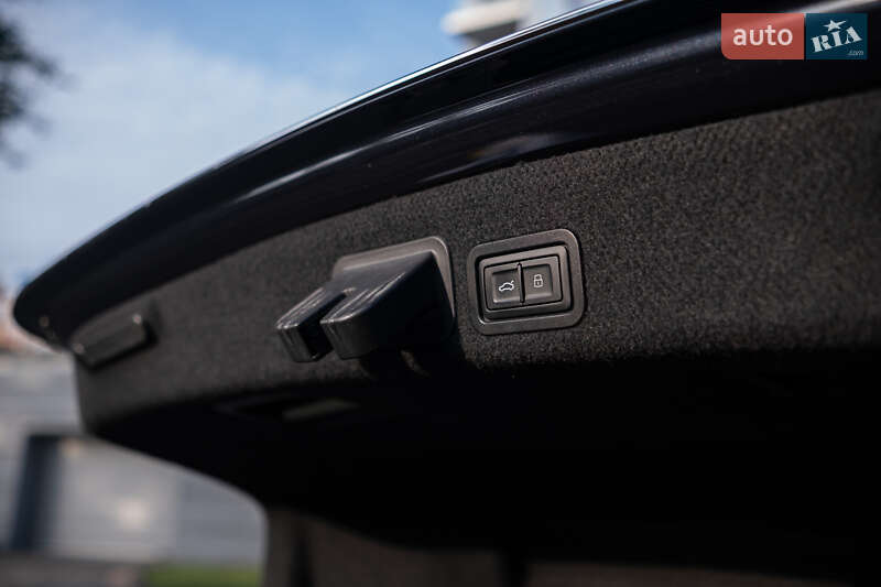 Седан Audi A6 2015 в Киеве