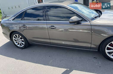 Седан Audi A6 2013 в 