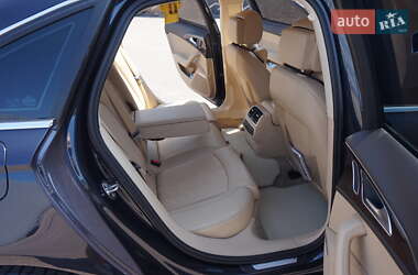 Седан Audi A6 2013 в 