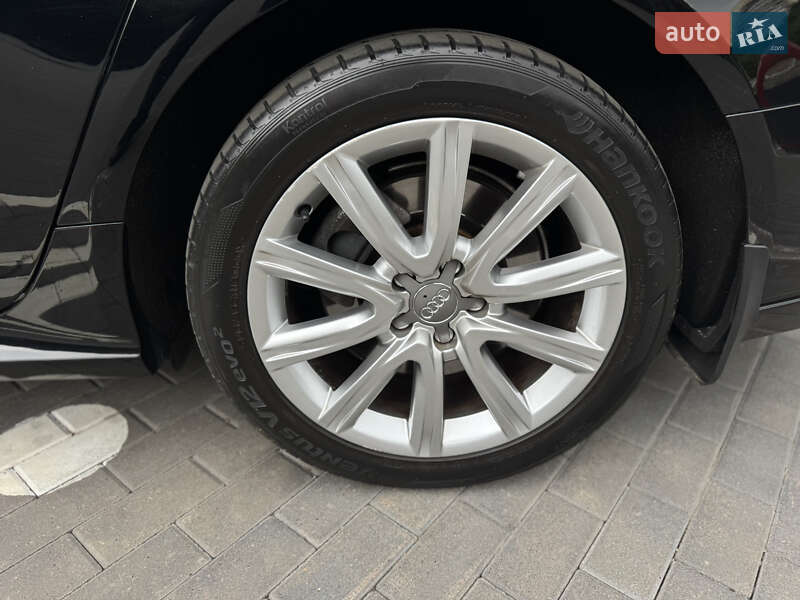 Седан Audi A6 2015 в Киеве