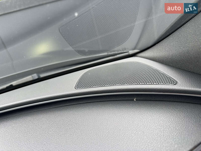 Седан Audi A6 2015 в Киеве