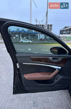 Седан Audi A6 2021 в 