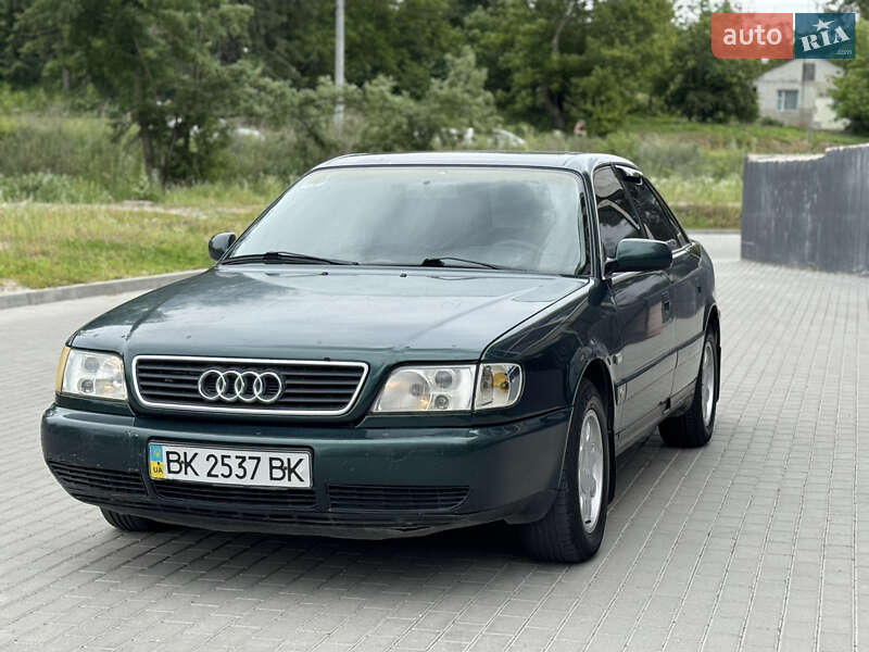 Седан Audi A6 1995 в 