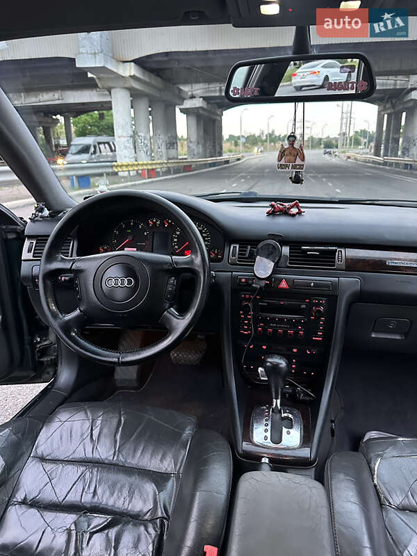 Седан Audi A6 2000 в Одессе