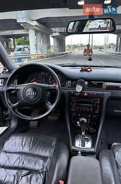 Седан Audi A6 2000 в 