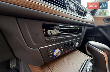 Седан Audi A6 2015 в 