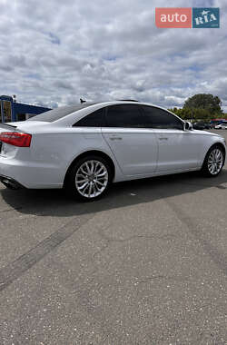 Седан Audi A6 2013 в 