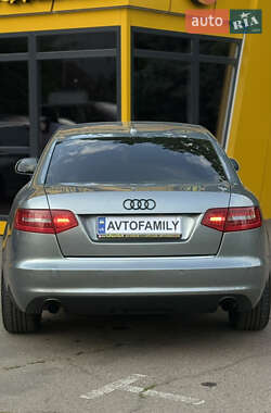 Седан Audi A6 2010 в 