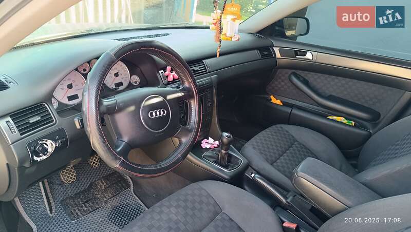 Седан Audi A6 2001 в Мироновке