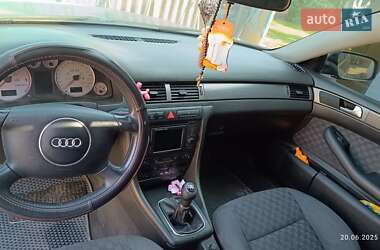 Седан Audi A6 2001 в 