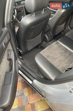 Универсал Audi A6 2003 в 
