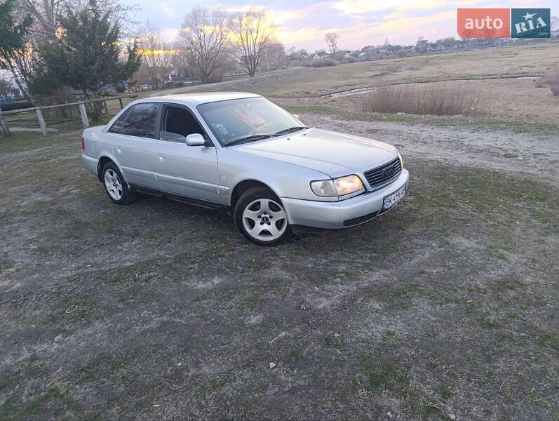 Седан Audi A6 1996 в 