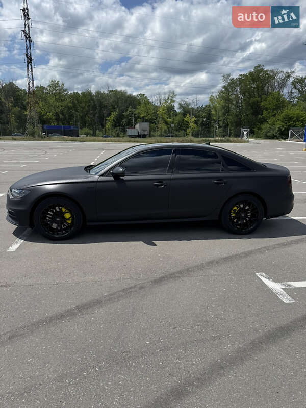 Седан Audi A6 2014 в Запорожье