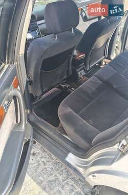Седан Audi A6 1996 в 