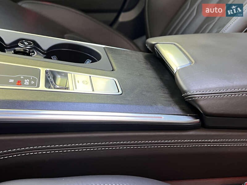 Седан Audi A6 2019 в Одессе