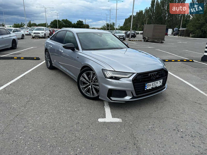 Седан Audi A6 2019 в 