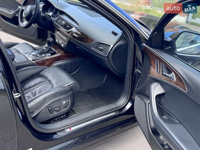 Седан Audi A6 2011 в Краснограде