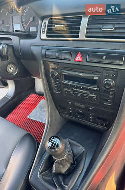 Универсал Audi A6 2000 в 
