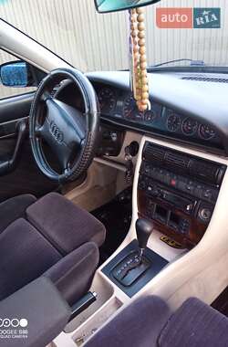 Седан Audi A6 1996 в 