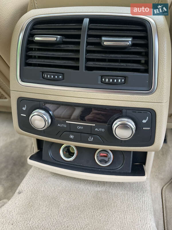 Седан Audi A6 2012 в Киеве