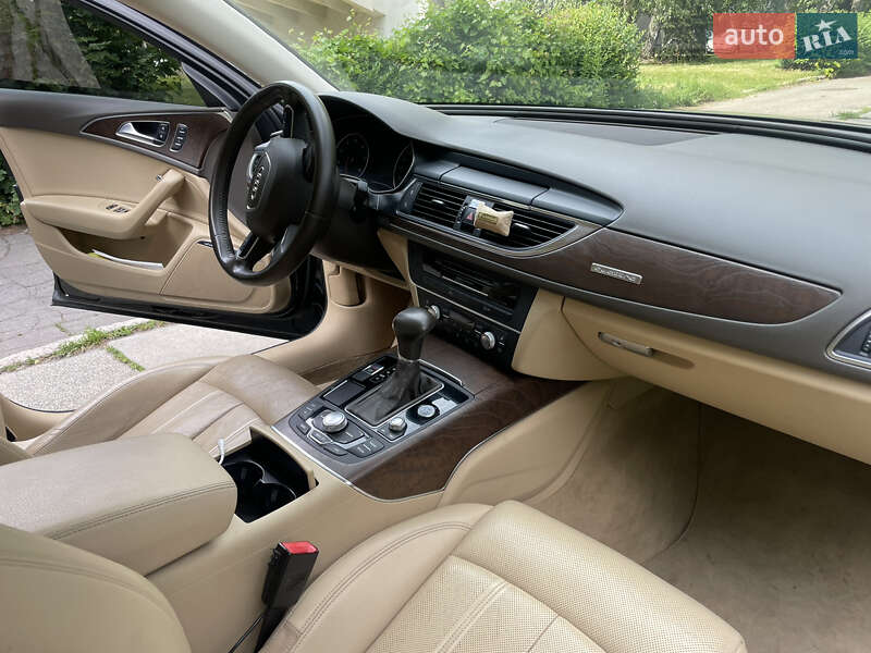 Седан Audi A6 2012 в Киеве