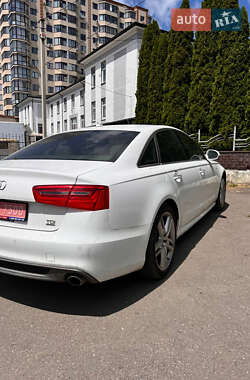 Седан Audi A6 2015 в 