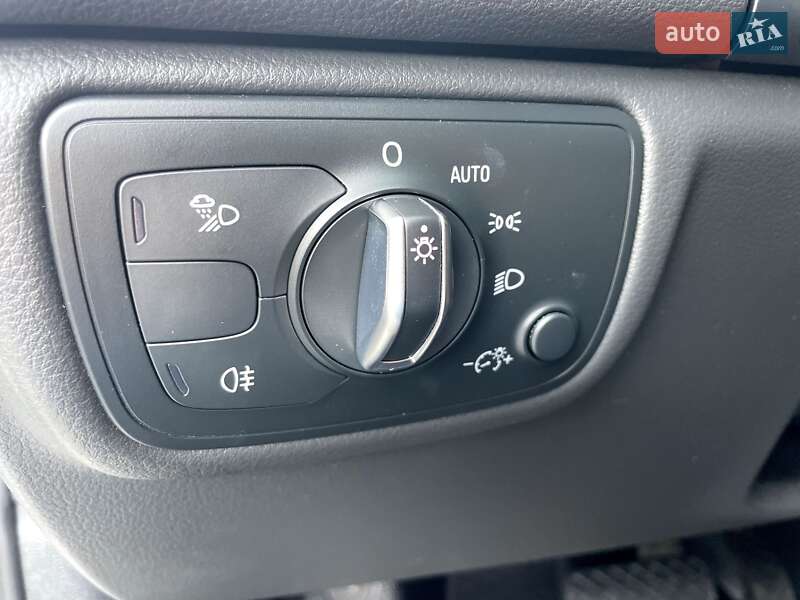Седан Audi A6 2014 в Киеве