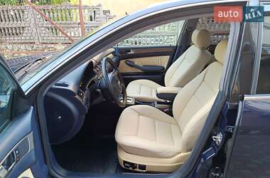 Седан Audi A6 2000 в 