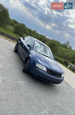 Седан Audi A6 2000 в Львове