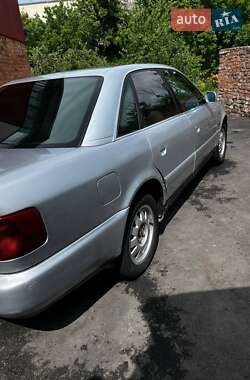 Седан Audi A6 1995 в 
