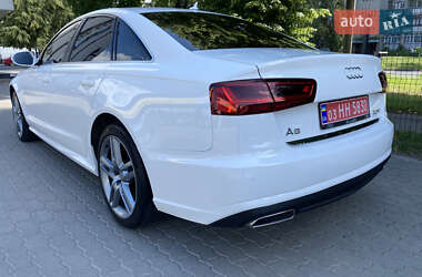 Седан Audi A6 2015 в 