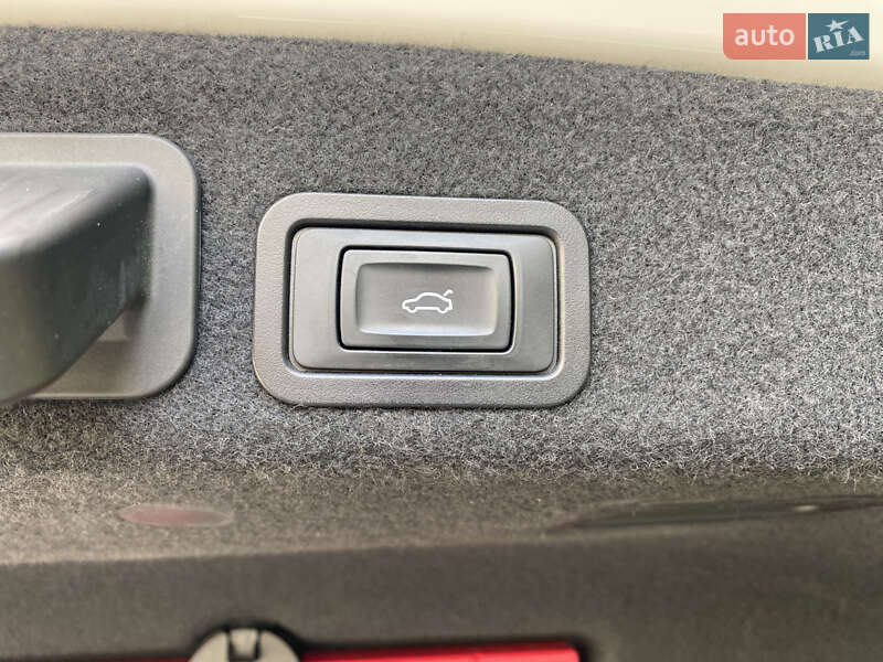 Седан Audi A6 2015 в Луцьку