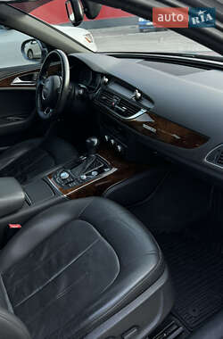 Седан Audi A6 2013 в 