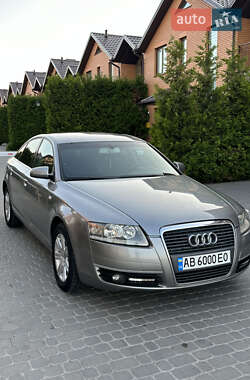 Седан Audi A6 2004 в 