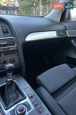 Седан Audi A6 2004 в 