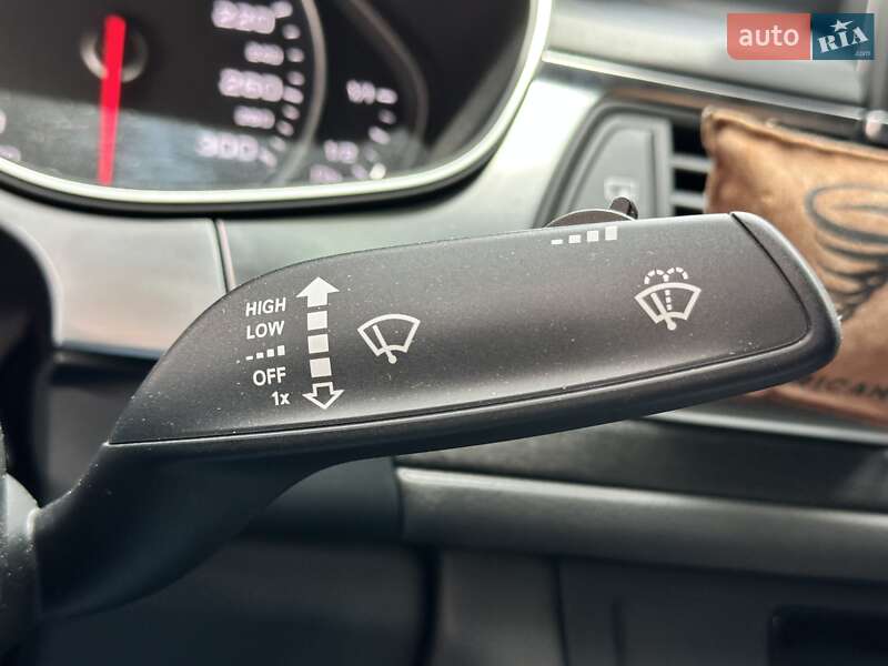 Седан Audi A6 2015 в Киеве