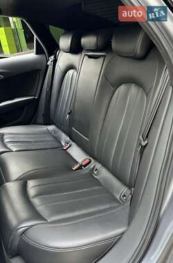 Седан Audi A6 2015 в 