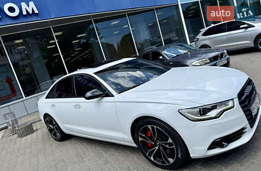 Седан Audi A6 2014 в 