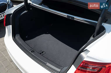 Седан Audi A6 2013 в 
