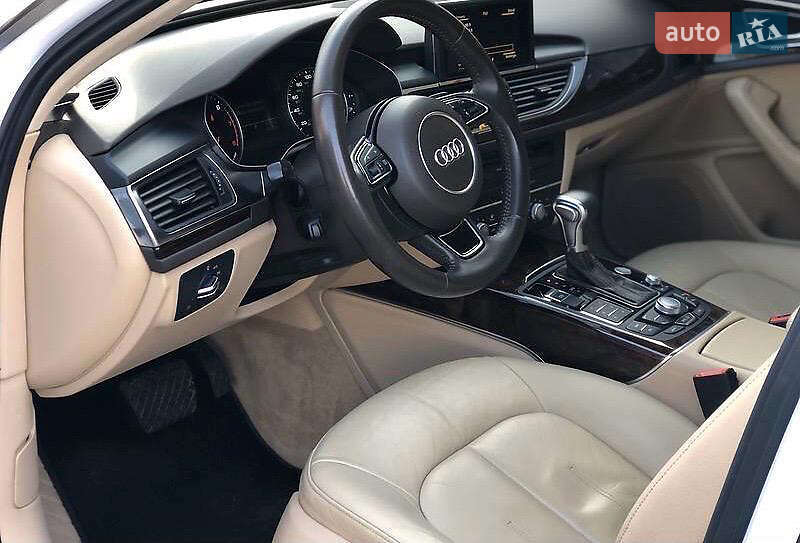 Седан Audi A6 2014 в Киеве