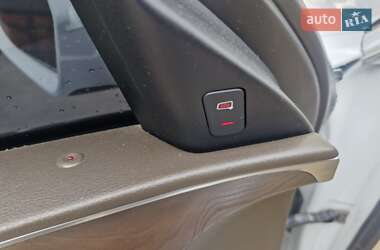 Седан Audi A6 2012 в 
