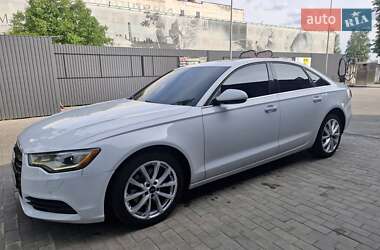Седан Audi A6 2012 в 