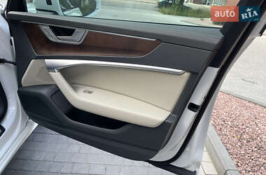 Седан Audi A6 2021 в 