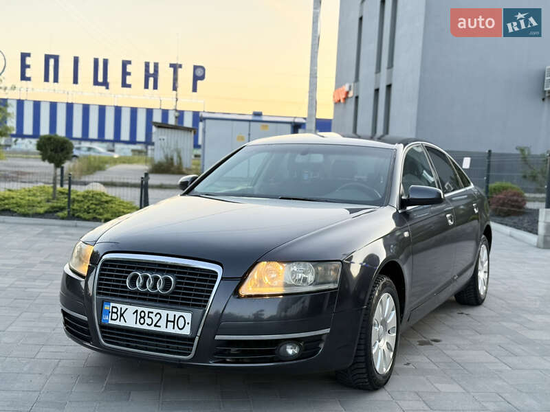 Седан Audi A6 2004 в 